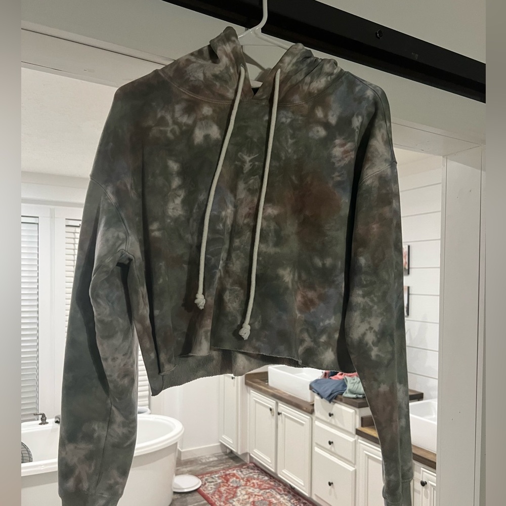 Cropped hoodie